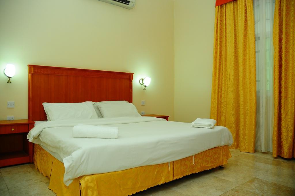 Al Faisal Hotel Suites Sur Ruang foto